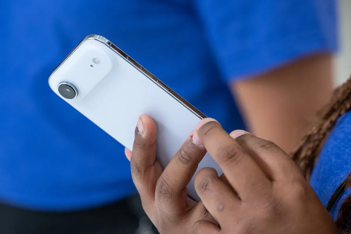 Η υιοθέτηση eSIM βρίσκεται σε άνοδο χάρη στη συμβατότητα ταξιδιών και συσκευών