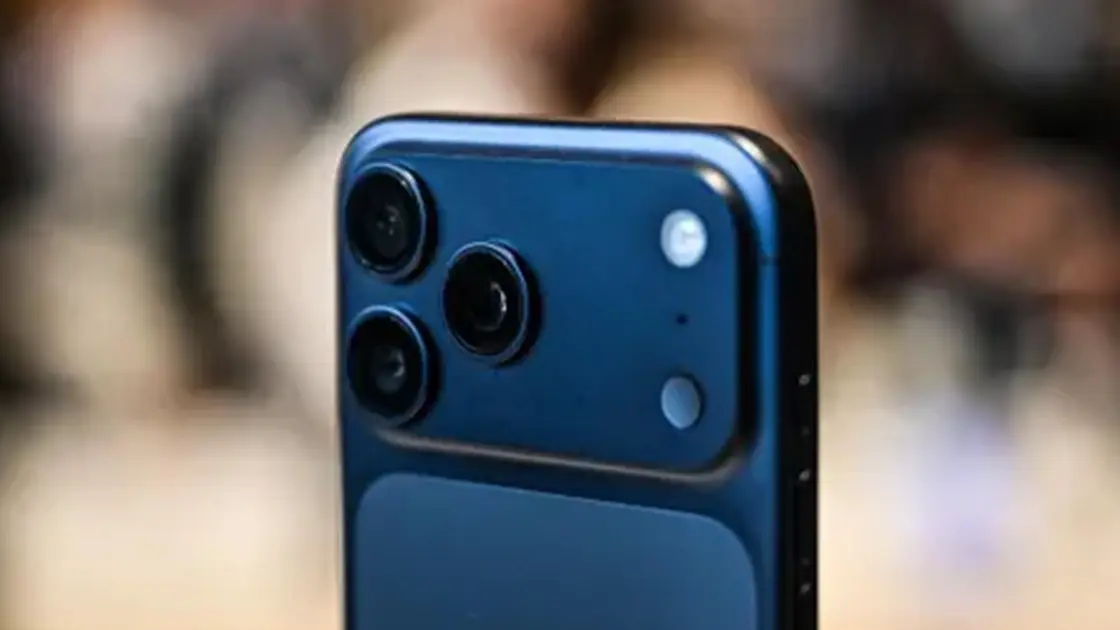 Ανακαλύψτε πώς το iOS 26.2 θα σας κάνει να δείτε τις ειδοποιήσεις στο iPhone σας με ΤΕΡΑΣΤΙΕΣ αλλαγές!