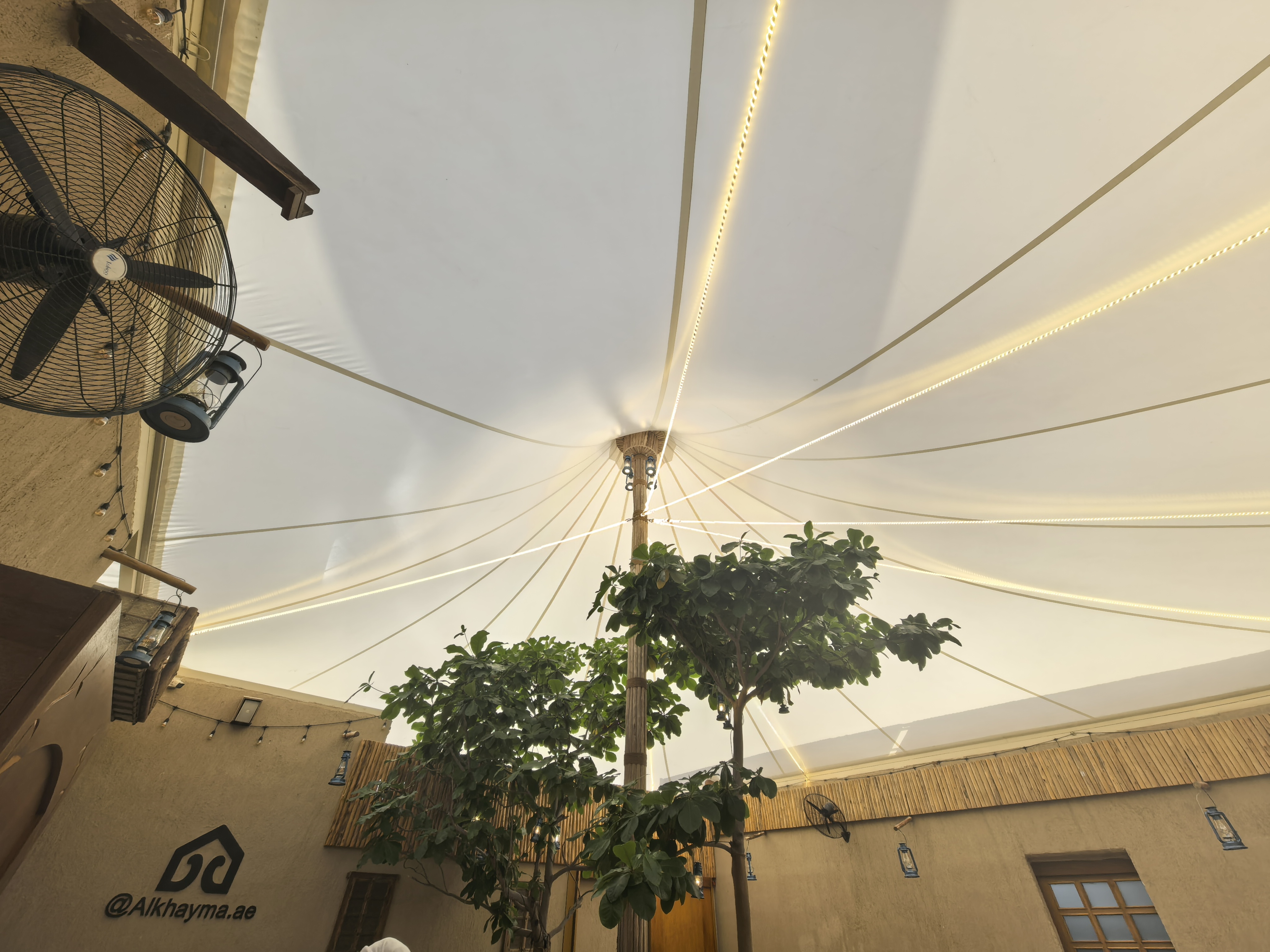 Δοκιμή κάμερας Huawei Mate X7 στο Ντουμπάι