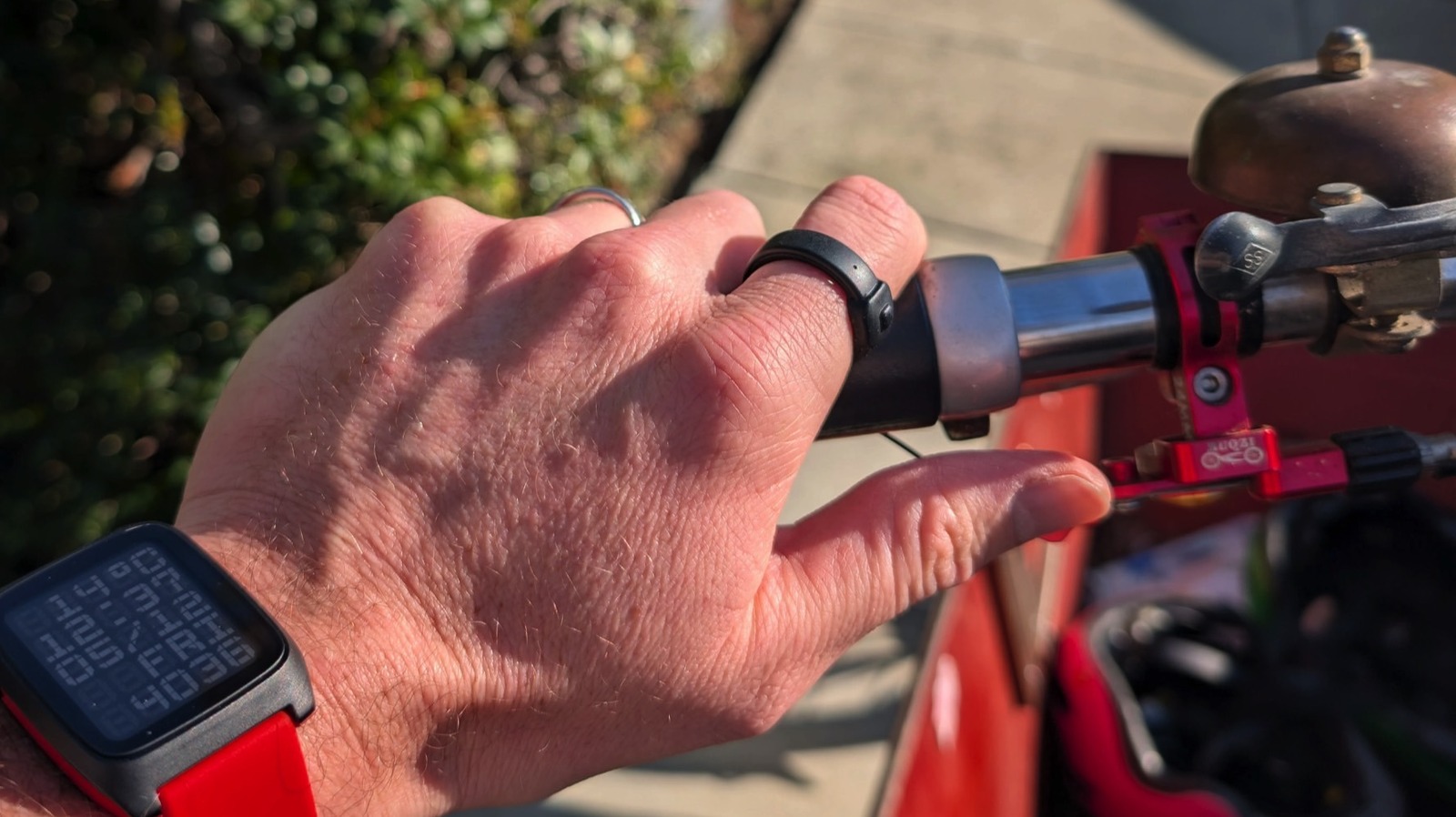 Δεν θα χρειαστεί ποτέ να επαναφορτίσετε το έξυπνο νέο αξεσουάρ τηλεφώνου της Pebble