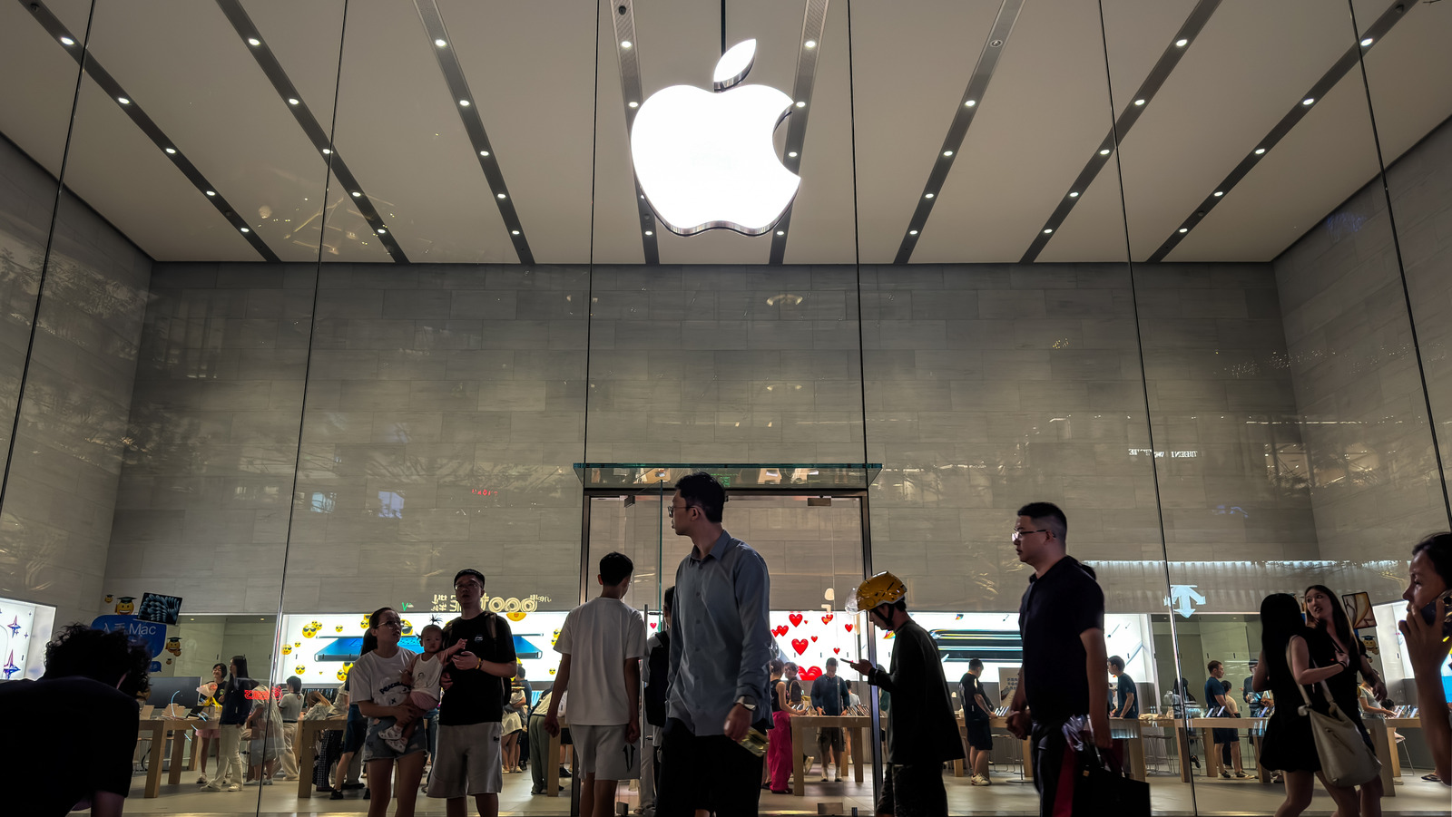 Το iOS 26.3 θα παίζει καλύτερα με ακουστικά και έξυπνα ρολόγια τρίτων, αλλά μόνο στην Ευρώπη