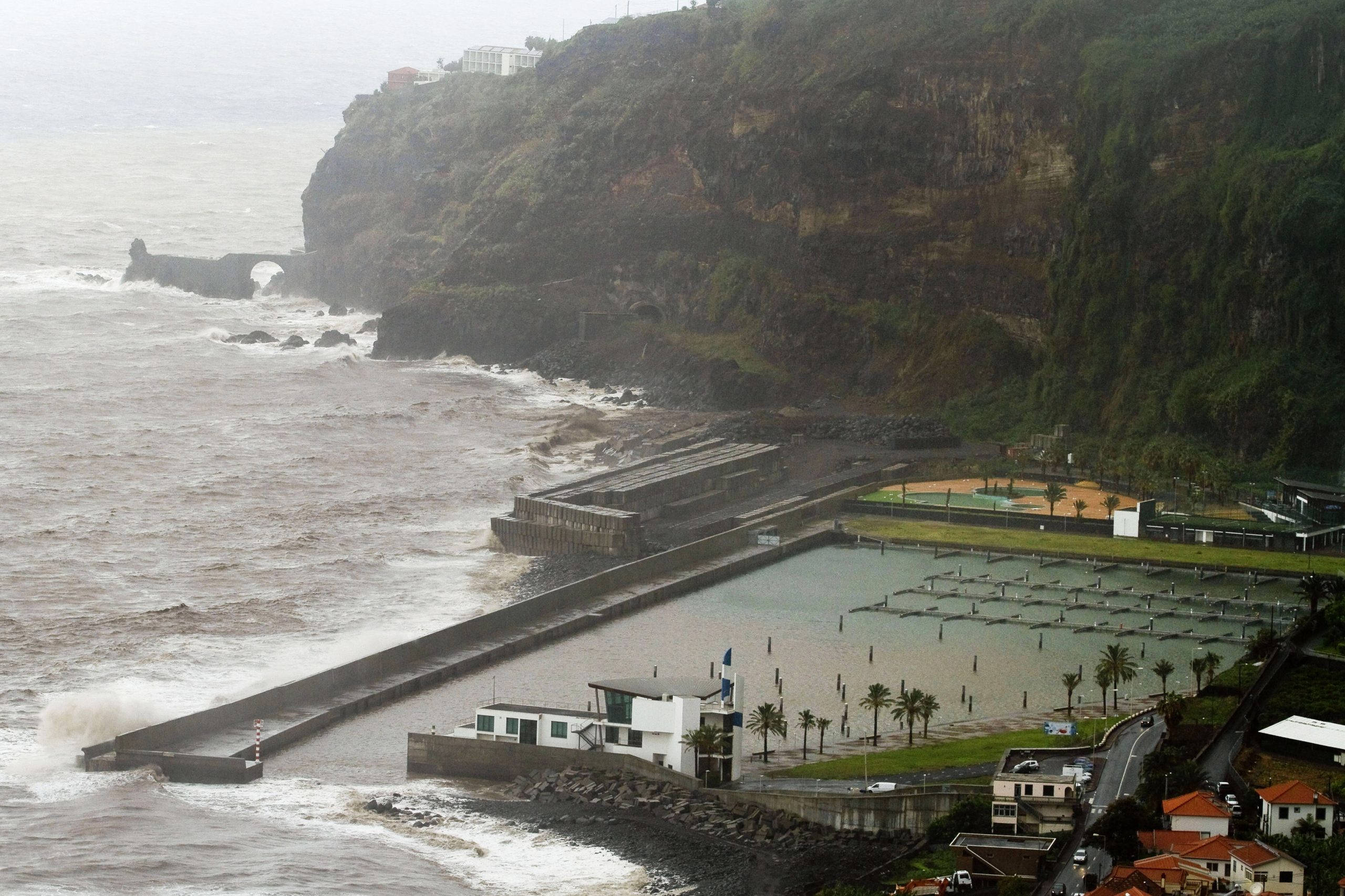 «Σοκαριστική Αποκάλυψη: Η Ιβηρική Χερσόνησος Γυρίζει σαν Ρολόι – Τι Κρύβει η Γη!»