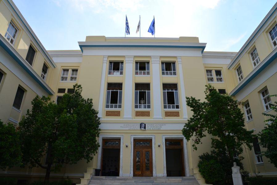 Ανατροπές στη Ναυτιλία: Πώς τα Επιστημονικά Μοντέλα και τα Δεδομένα Αλλάζουν το Παιχνίδι!