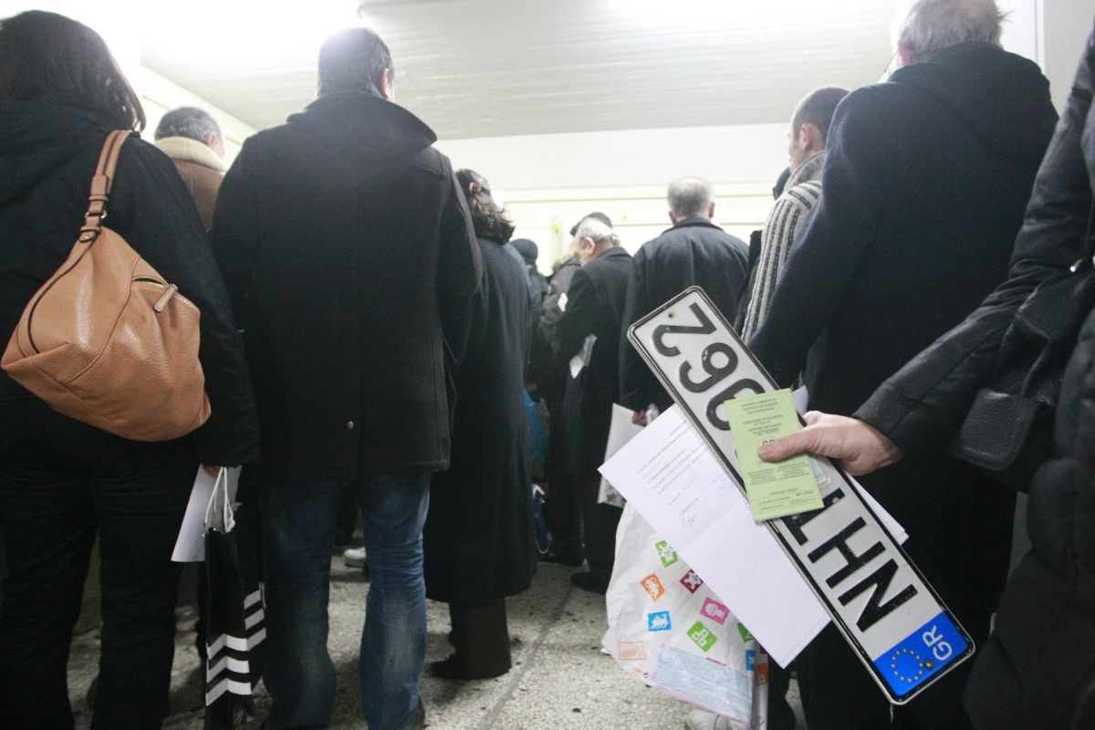 «Ανατρεπτική Αλήθεια: Πότε θα ξαναπάρετε τις πινακίδες σας από τη Δημοτική Αστυνομία Αθηνών;»