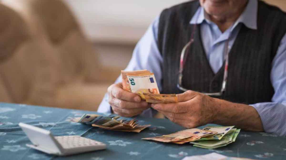 «Ανατροπή! Ξεπαγώνουν οι επικουρικές συντάξεις με αυξήσεις μέχρι 3%! Τι σημαίνει αυτό για εσάς;»