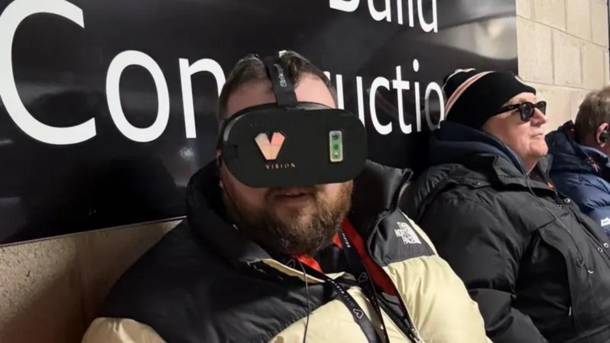 Σκωτία: Ανατρεπτική τεχνολογία επιτρέπει σε φίλαθλο με προβλήματα όρασης να ΔΕΙ για ΠΡΩΤΗ ΦΟΡΑ την αγαπημένη του ομάδα!