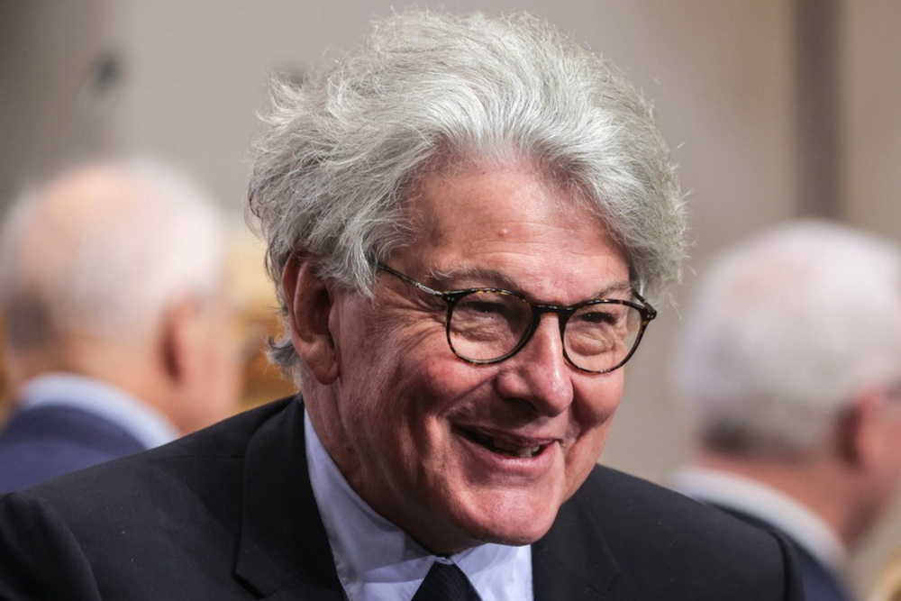 Σάλος στις ΗΠΑ: Ο Τιερί Μπρετόν και άλλοι Ευρωπαίοι στο μικροσκόπιο για τις ψηφιακές υπηρεσίες – Ποιες κυρώσεις τους χτύπησαν τη πόρτα; Ο πρώην Επίτροπος Εσωτερικής Αγοράς προειδοποιεί για «άνεμο μακαρθισμού»!