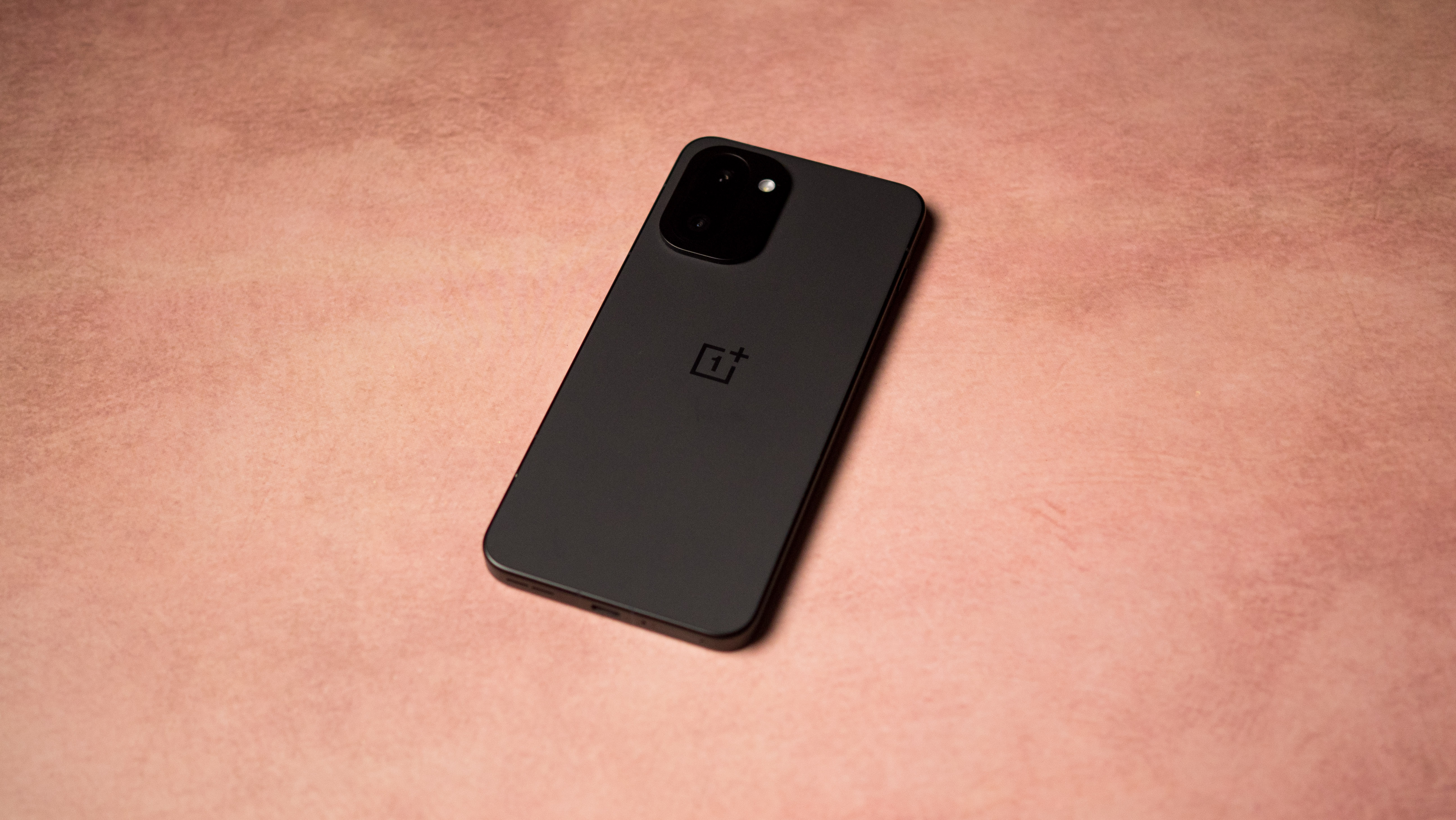 Ανασκόπηση OnePlus 15R στο Android Central