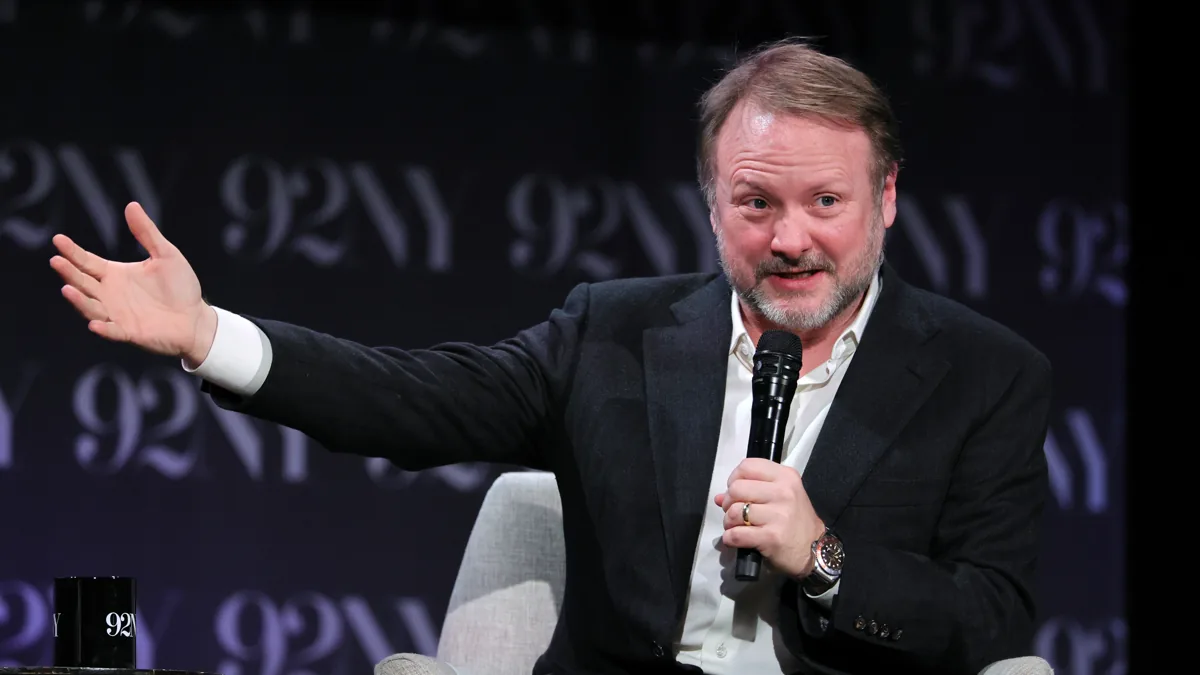 Ο Rian Johnson Αποκαλύπτει γιατί η AI Απειλεί το Σινεμά – Δείτε την Σκληρή του Θέση!