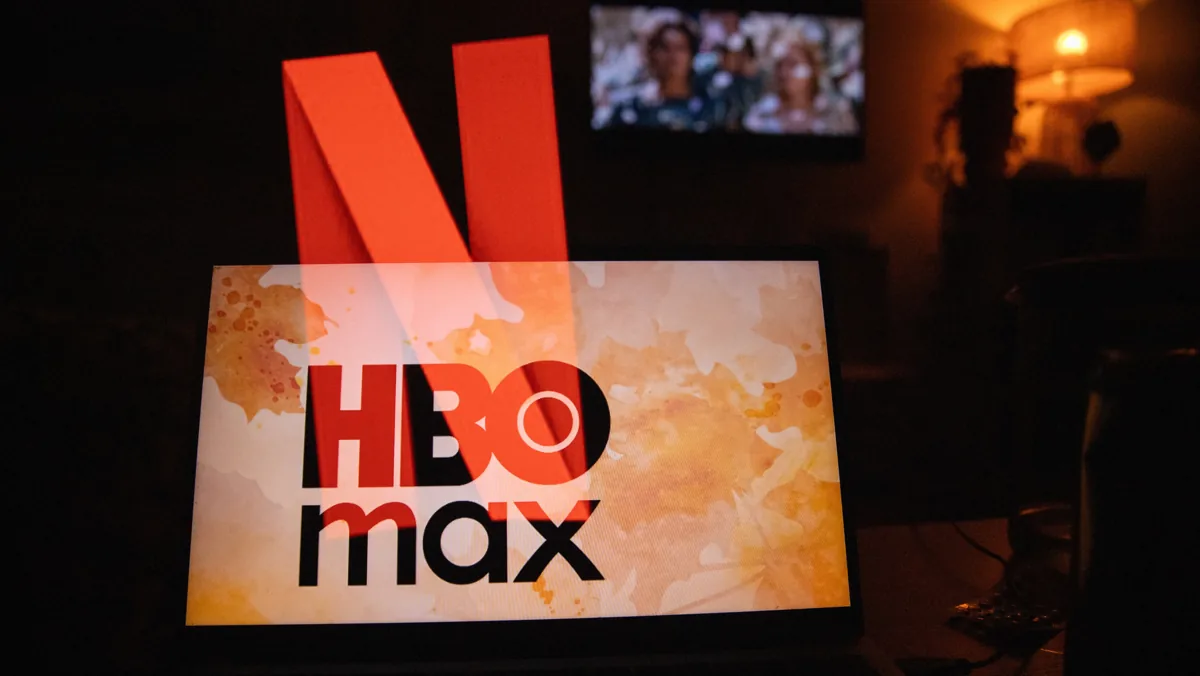 «Σοκ! Συνδρομητής του HBO Max μηνύει τη Netflix για την ΤΡΕΛΗ συμφωνία εξαγοράς της Warner Bros.! Δείτε γιατί…»