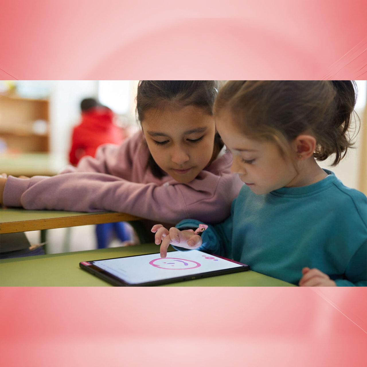 Vodafone και Save Children ενώνουν δυνάμεις για να προστατεύσουν τα παιδιά στο διαδίκτυο – Μάθε πώς μπορείς να βοηθήσεις!