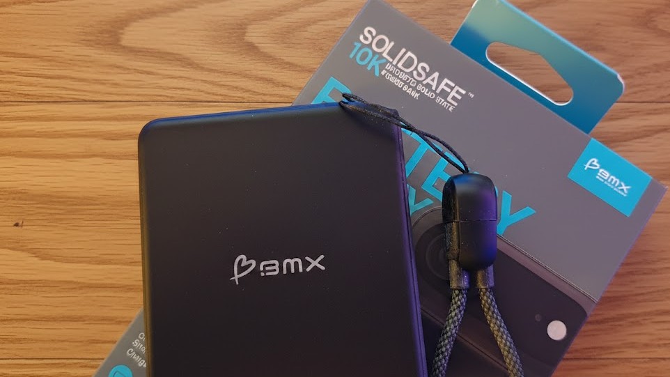 Μια φορητή μπαταρία στερεάς κατάστασης