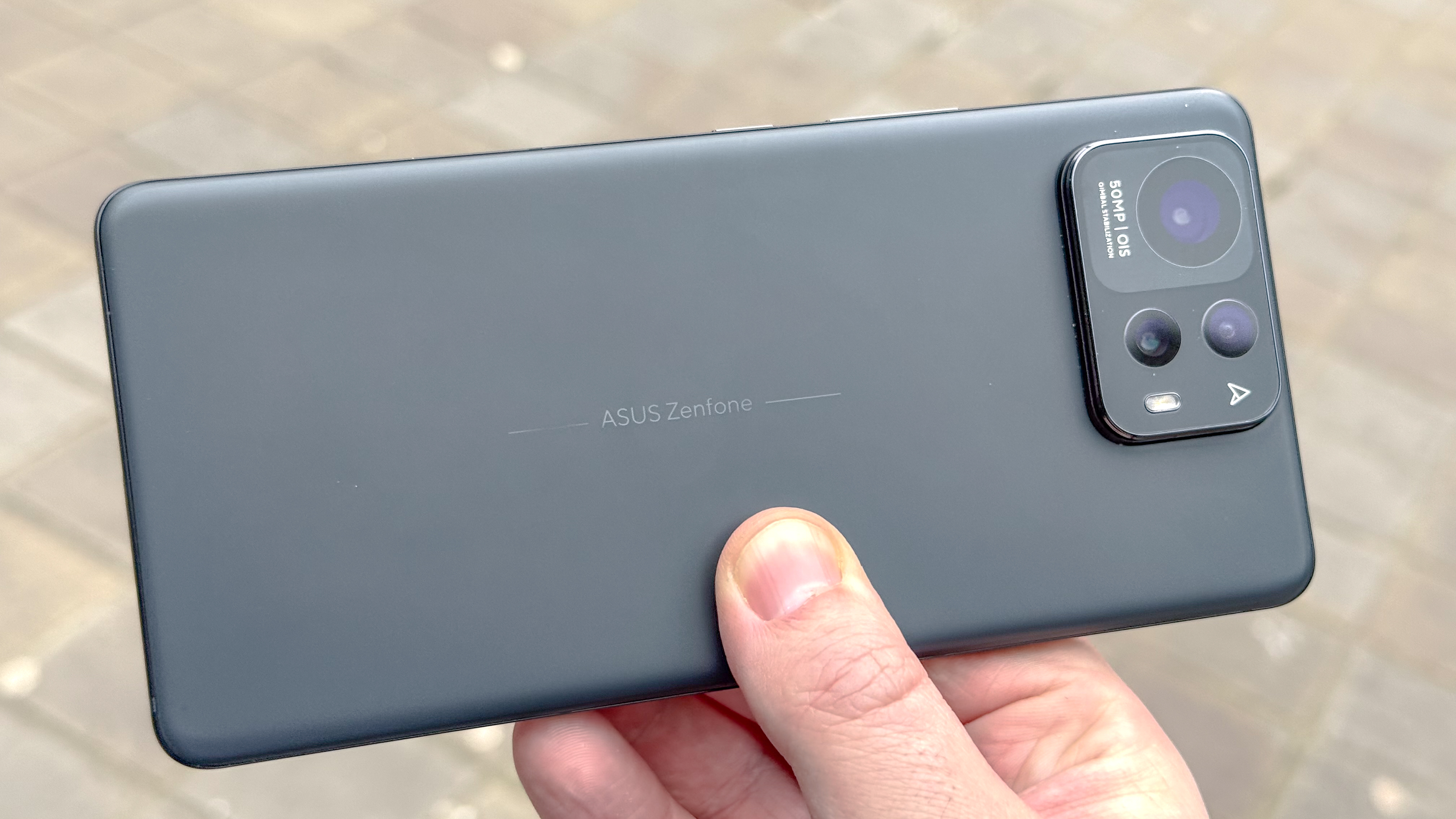 Asus Zenfone 12 Ultra πίσω