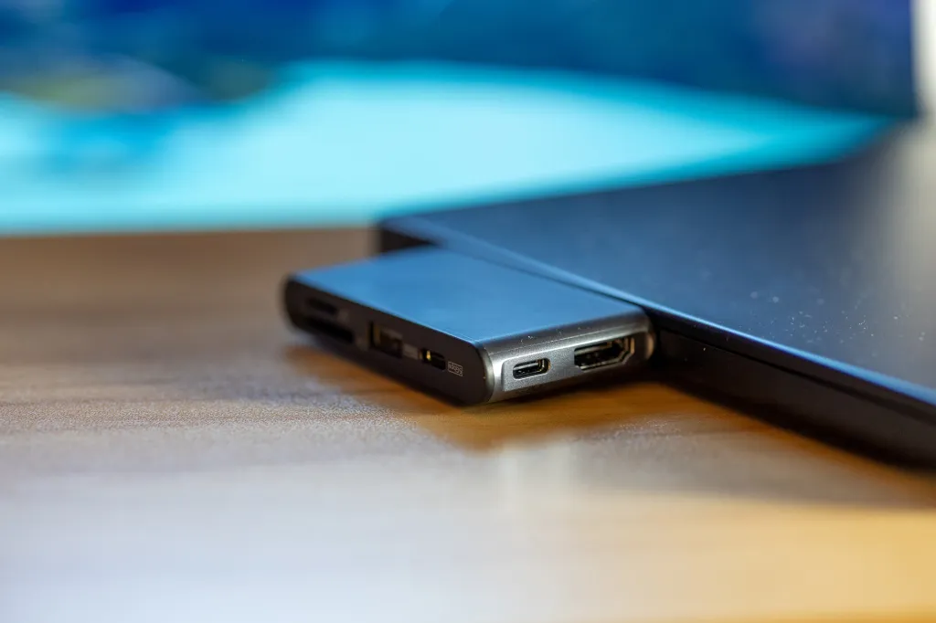 Αυτή η νέα βάση σύνδεσης Anker 13-σε-1 είναι εξαιρετική στο σπίτι και εν κινήσει [Hands-on]