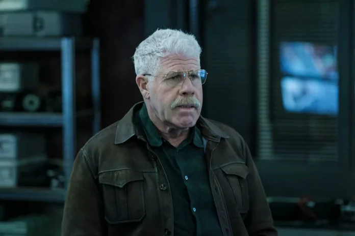 O Ron Perlman αστειεύεται ότι πληρώθηκε με '$40 και ένα σάντουιτς' για να ηχογραφήσει ατάκα του 