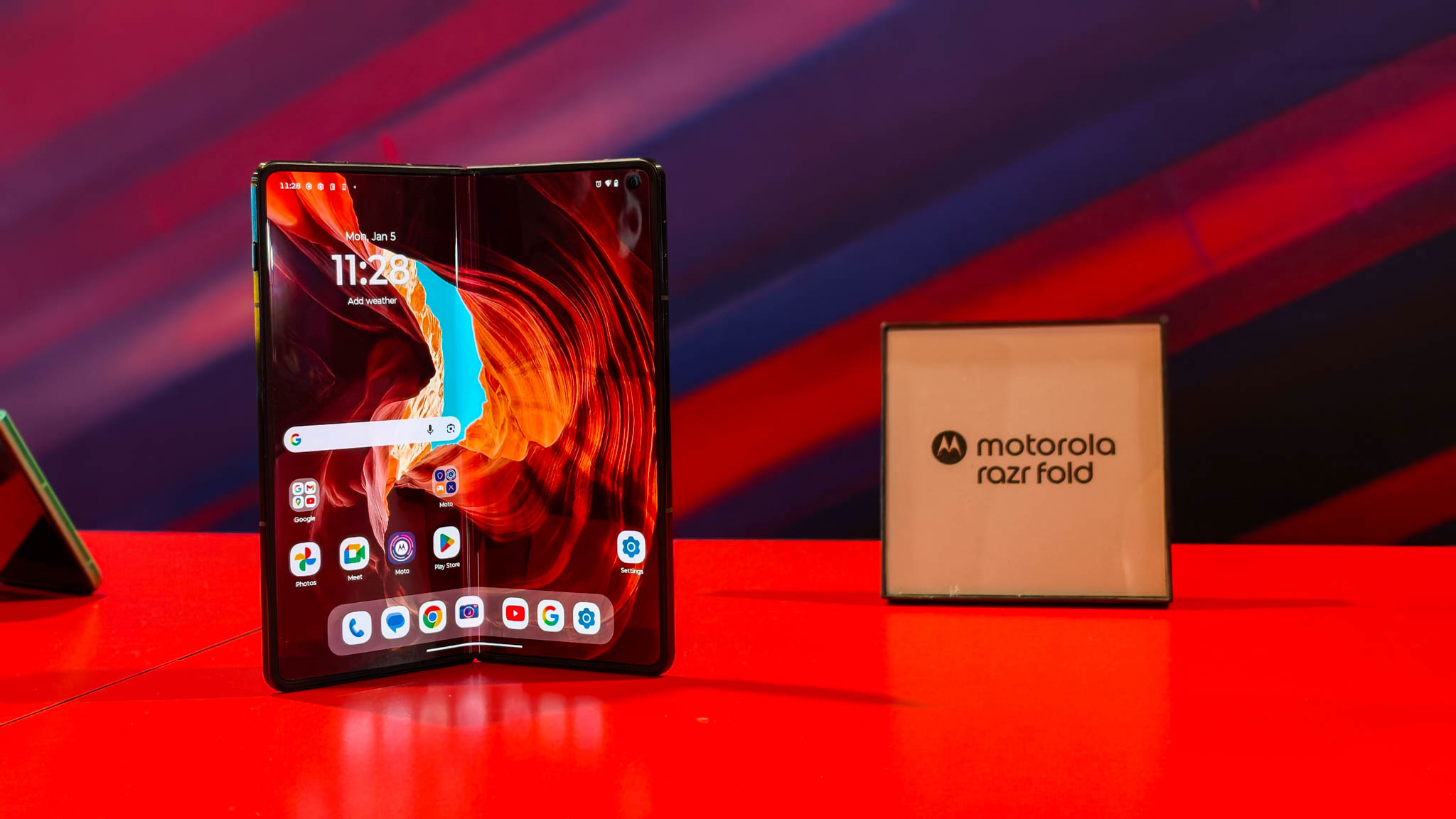 CES 2026: Συνεργάστηκα με το Motorola Razr Fold και είμαι πεπεισμένος ότι είναι ένα από τα πιο συναρπαστικά πτυσσόμενα του 2026 Πρακτικές δοκιμές Motorola Razr Fold