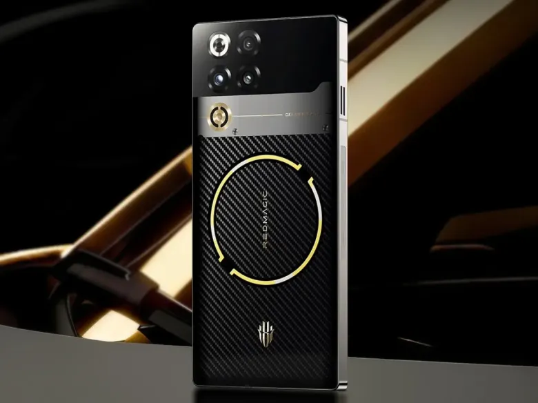 RedMagic 11 Pro+ Golden Saga Design