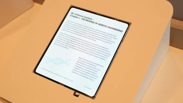 Η αναδιπλούμενη χωρίς τσάκιση οθόνη της Samsung θα χρησιμοποιηθεί στο Galaxy Z Fold 8