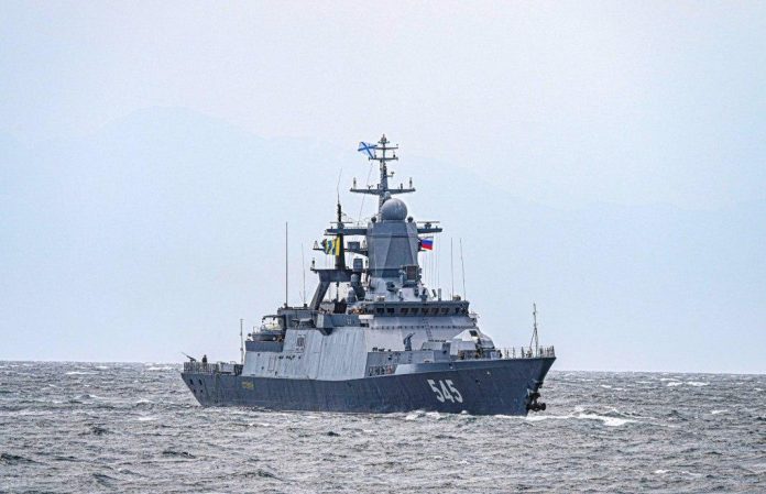 Συνασπισμός Δυνάμεων: Κίνα, Ρωσία και Ιράν Σοκάρουν με Κοινές Στρατιωτικές Ασκήσεις – Τι Σημαίνει για τον Κόσμο!