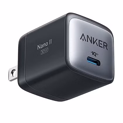 Anker Nano II 30W GaN Φορτιστής, γωνιακή όψη