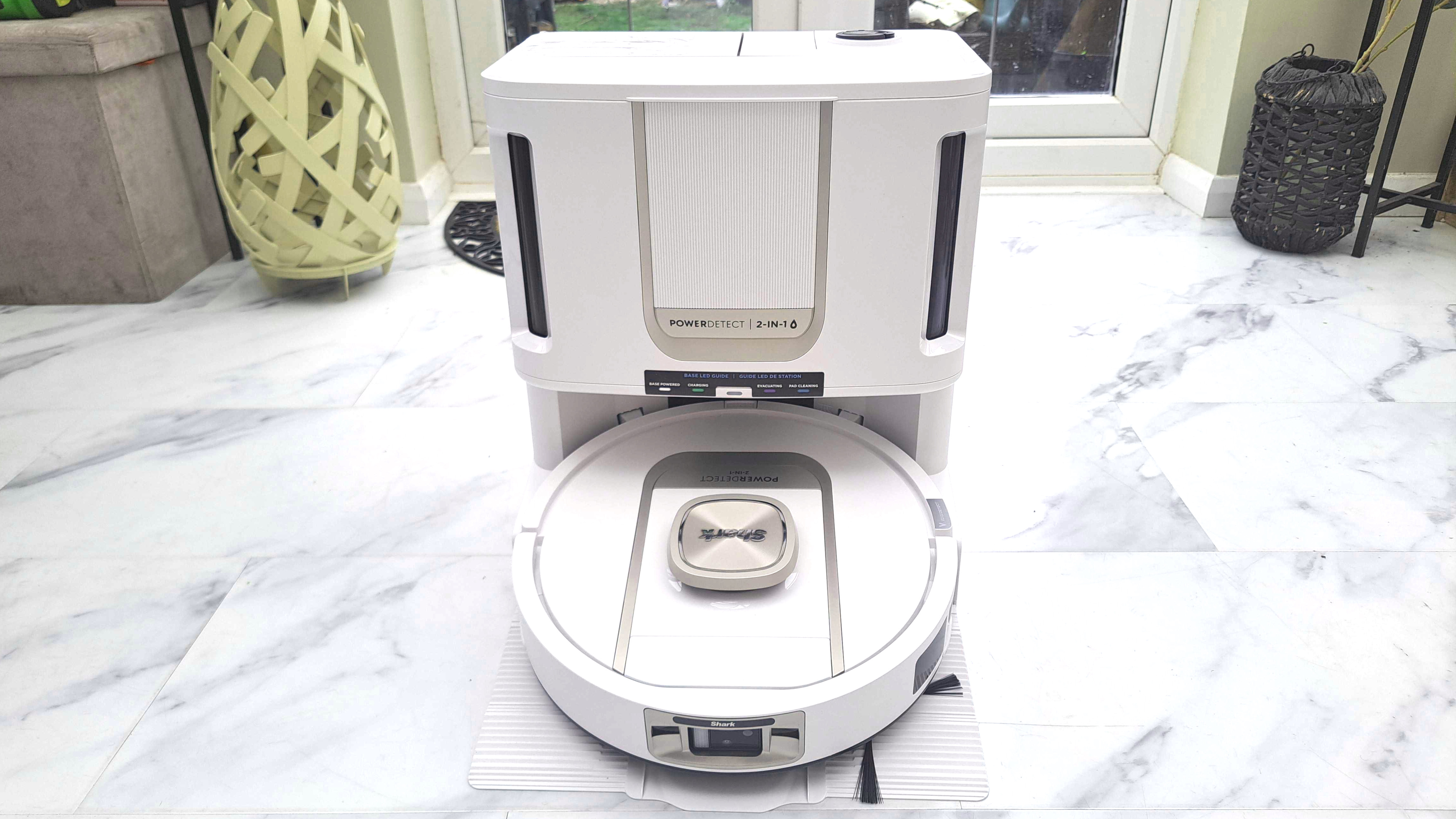 Κενό ρομπότ Shark PowerDetect Thermacharged