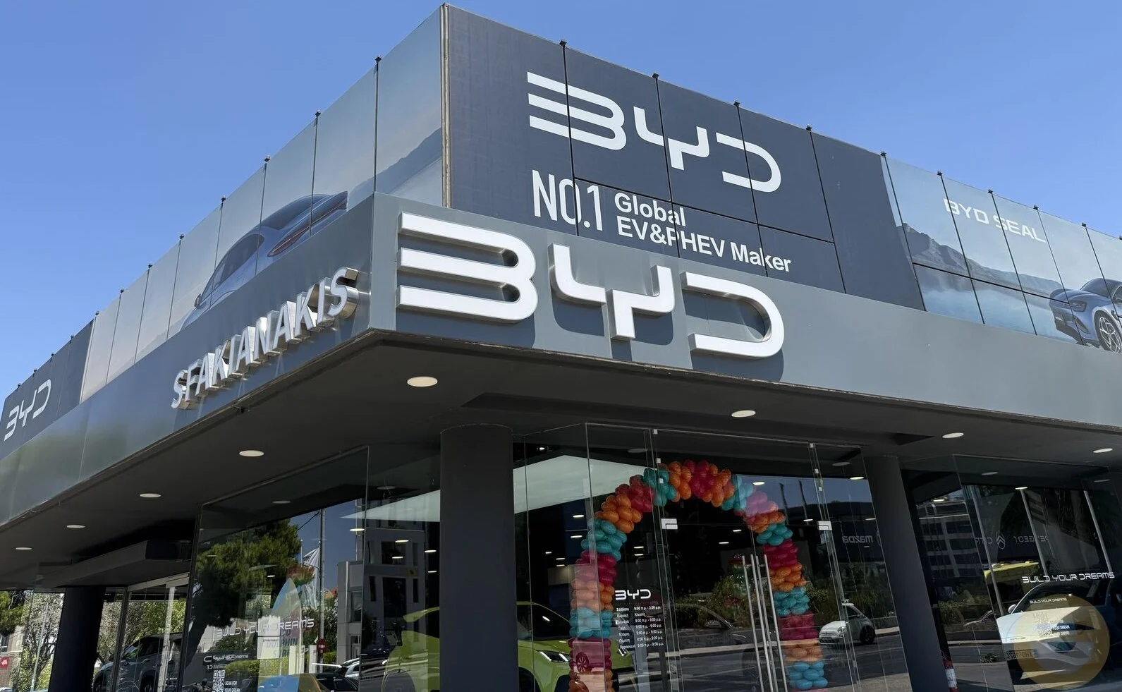 «Η BYD Είναι Έτοιμη να Σκίσει την Tesla και να Κατακτήσει την Πρώτη Θέση στις Παγκόσμιες Πωλήσεις Ηλεκτρικών Αυτοκινήτων!»