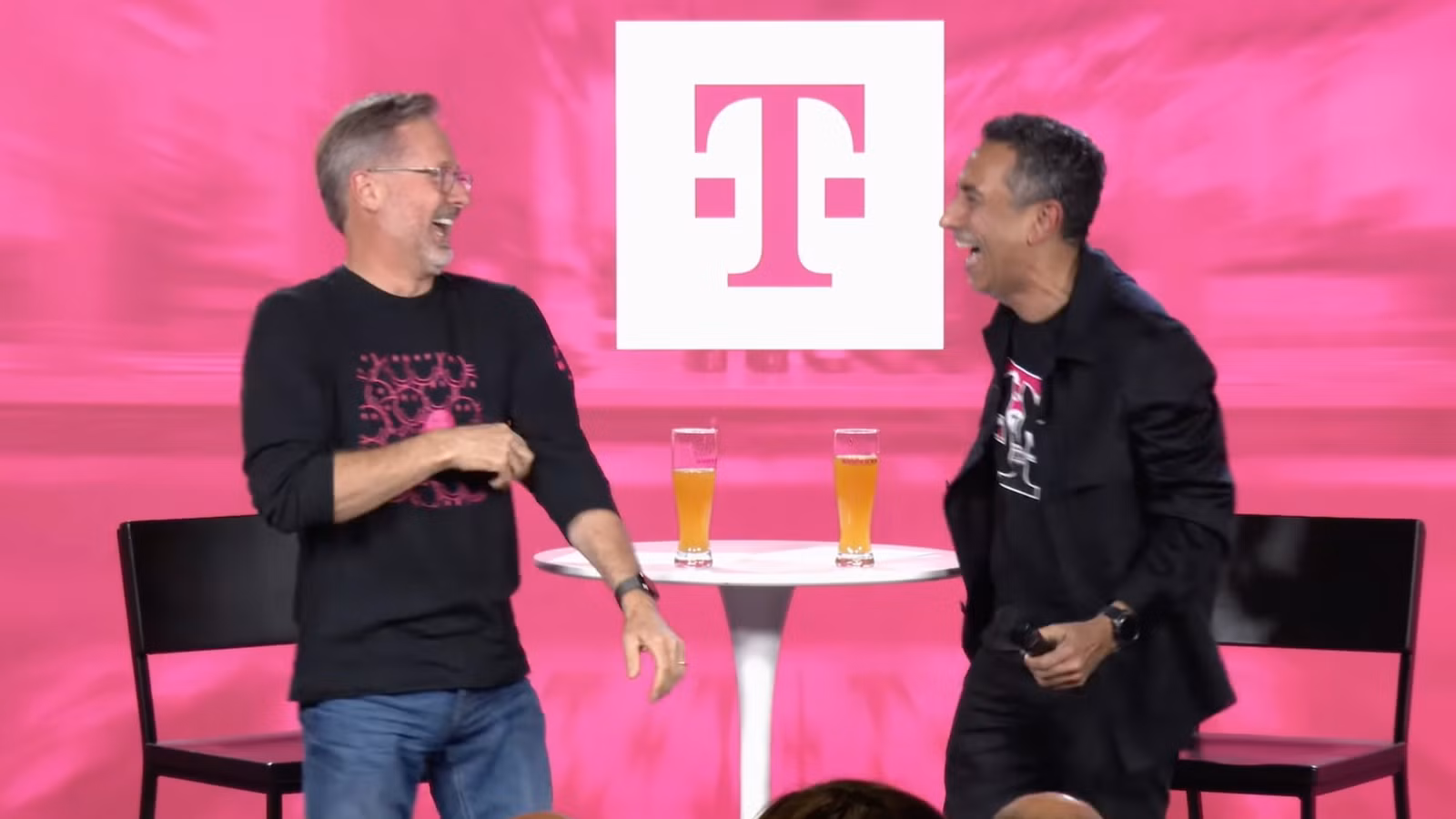 Το νέο έτος σημαίνει νέες χρεώσεις για τους πελάτες της T-Mobile