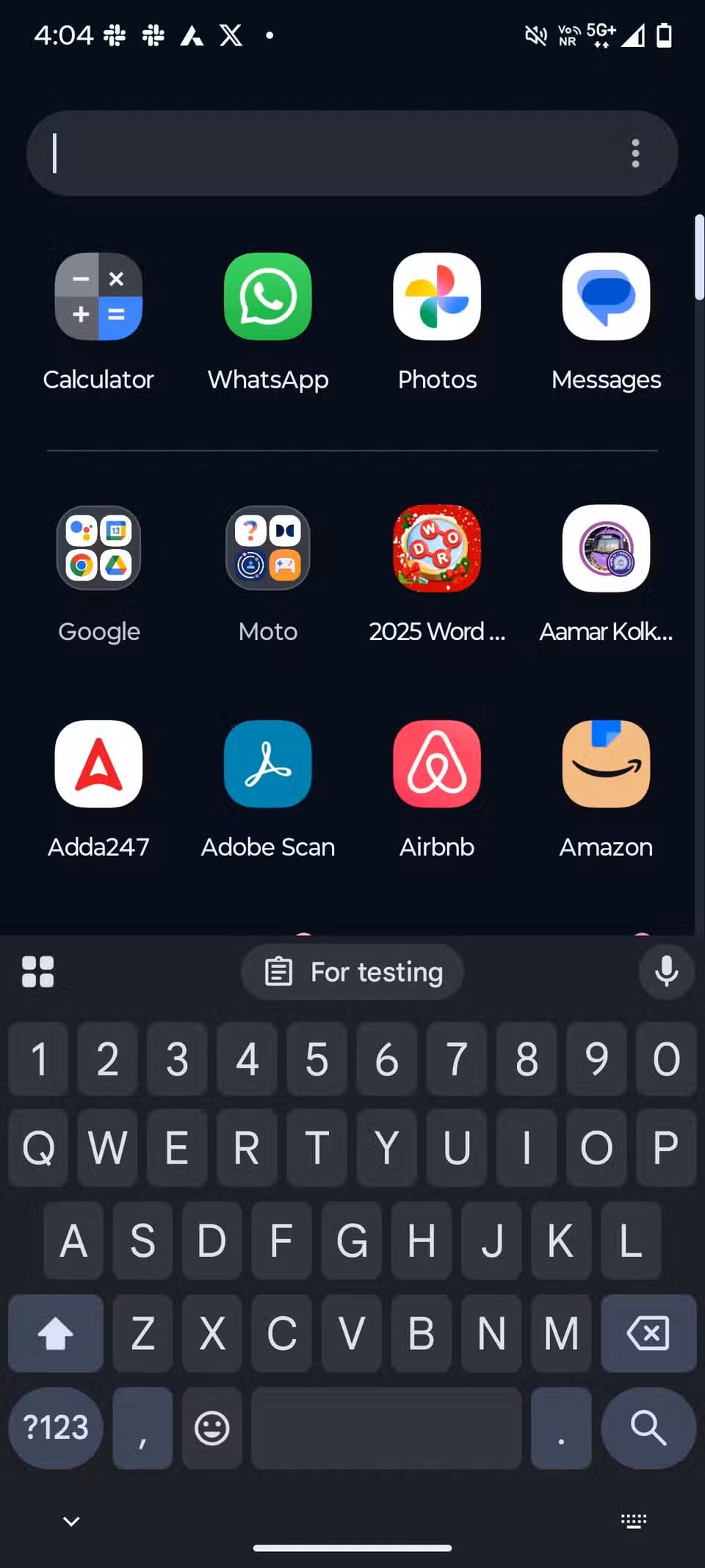Στιγμιότυπο οθόνης που δείχνει τις προτάσεις για το Πρόχειρο του Gboard
