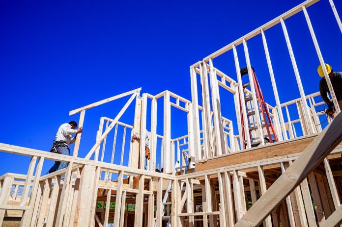 ΗΠΑ: Η κυβέρνηση Τραμπ ελέγχει τις επαναγορές μετοχών από developers -