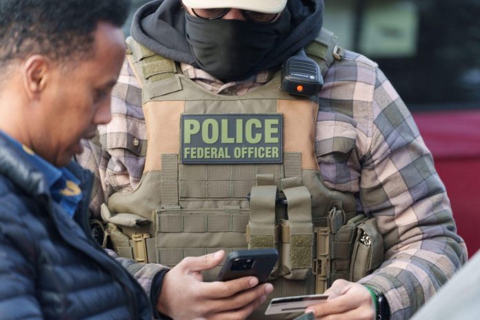 Μινεάπολη (ΗΠΑ): Οι μικρές επιχειρήσεις πλήττονται σκληρά από την καταστολή της ICE -