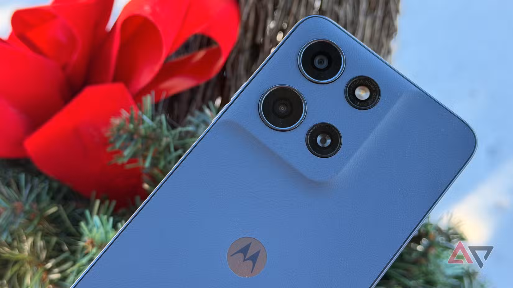 Το Moto G 2026 άντεξε απέναντι σε ένα κόκκινο τόξο