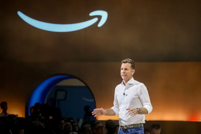 Ο ιδρυτής του δαχτυλιδιού περιγράφει λεπτομερώς την εποχή των «έξυπνων βοηθών» της εταιρείας κάμερας