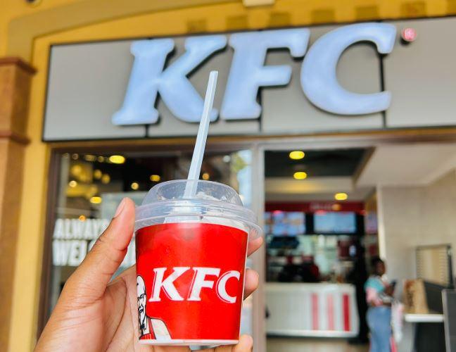 <strong>Βόμβα στον Ταχυδρόμο: KFC και Pizza Hut Συγχωνεύονται στην Ινδία με Σκάνδαλο 934 εκατ. δολαρίων!</strong>