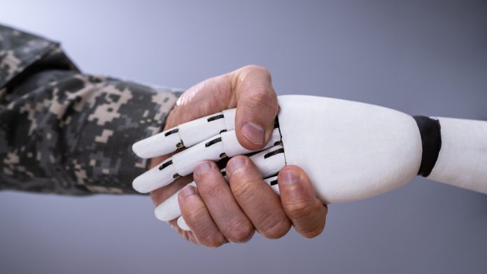 Η τεχνητή νοημοσύνη μεταμορφώνει τον στρατό προς το καλύτερο (και το χειρότερο)