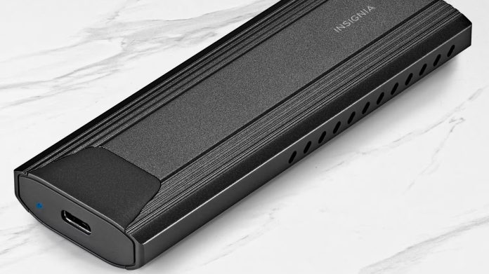 Αυτό το Έξυπνο Gadget DIY χρησιμοποιεί τους παλιούς SSD του φορητού υπολογιστή σας