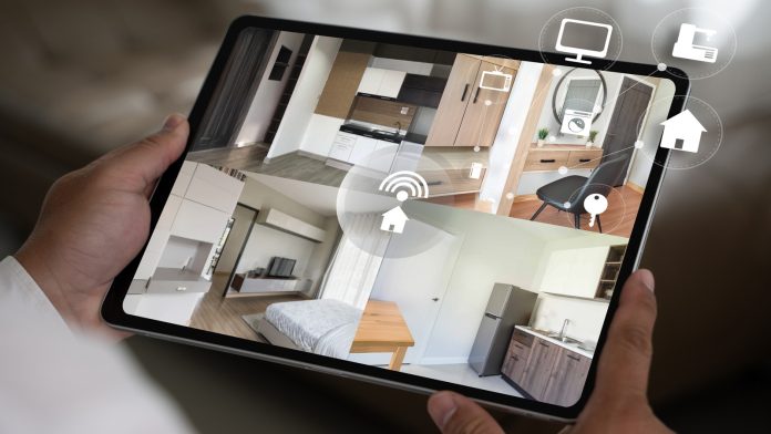 Μπορείτε να μετατρέψετε τις φτηνές κάμερες web σε ένα σύστημα οικιακής ασφάλειας DIY