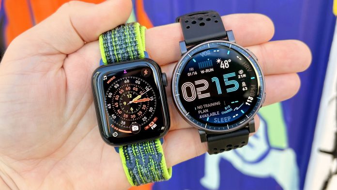 Περπάτησα 7.500 βήματα με το Apple Watch SE 3 εναντίον Amazfit Active Max — και υπάρχει ξεκάθαρος νικητής