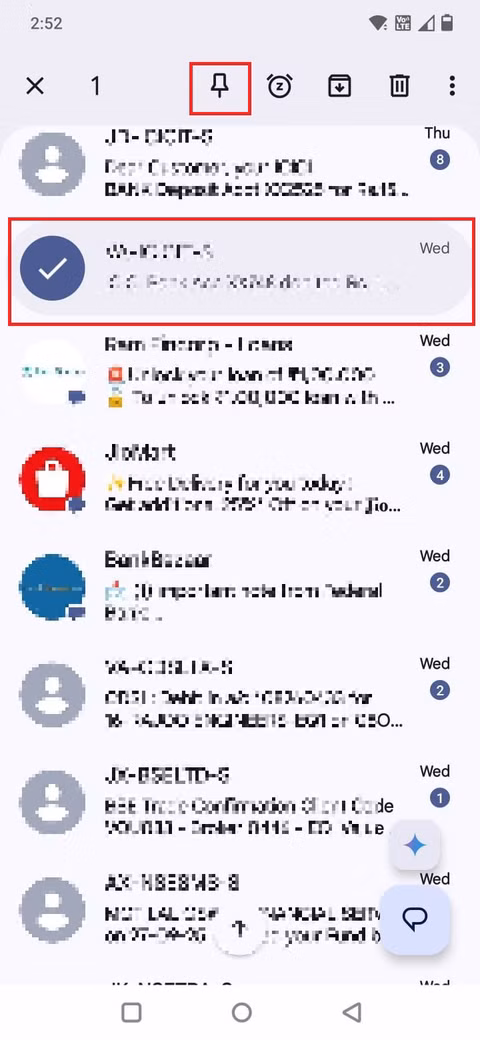 Στιγμιότυπο οθόνης που δείχνει πώς να καρφιτσώσετε μια συνομιλία στο Google Messages