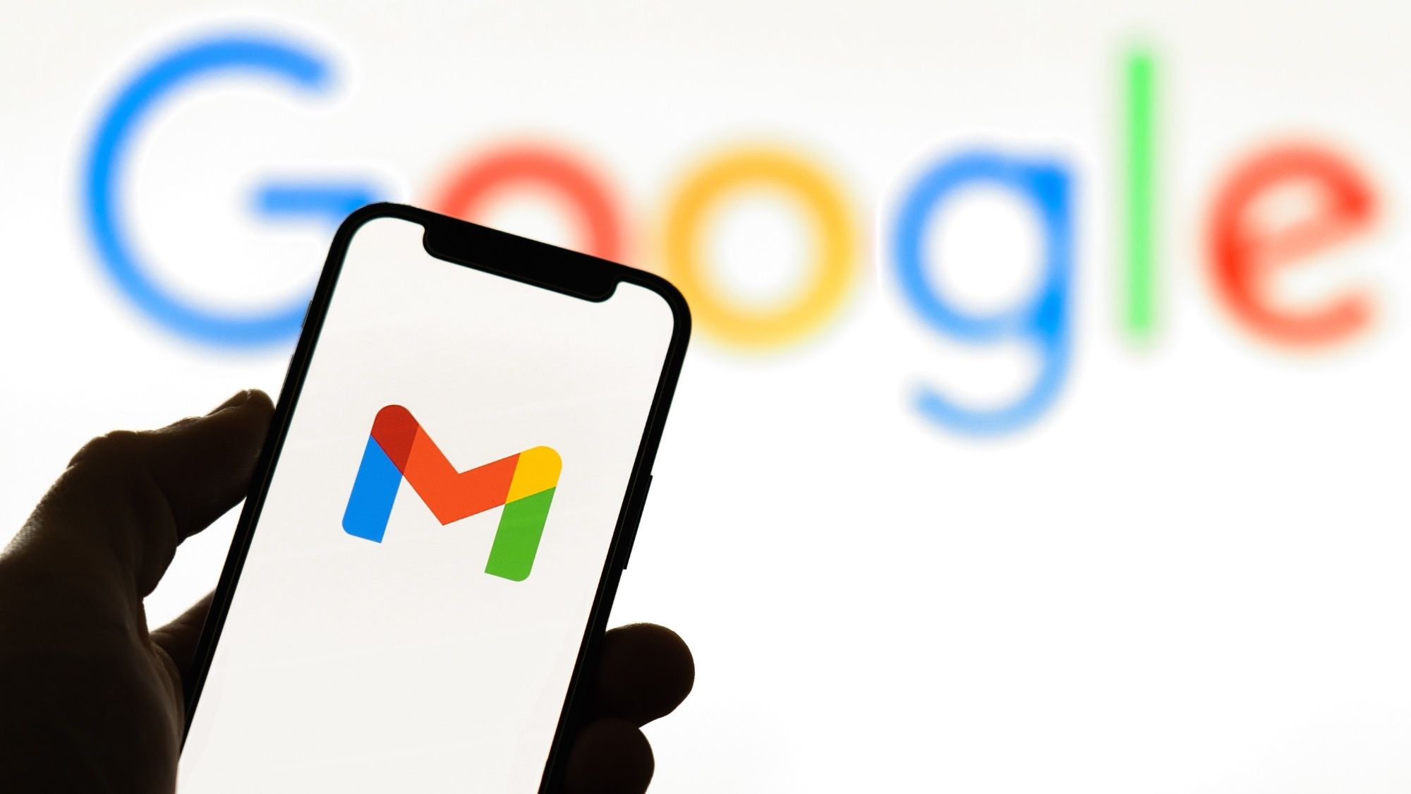 «Ανακάλυψε τα 5 επαναστατικά AI μηνύματα Gemini για να επανεκκινήσεις τα εισερχόμενά σου στο Gmail το νέο έτος!»