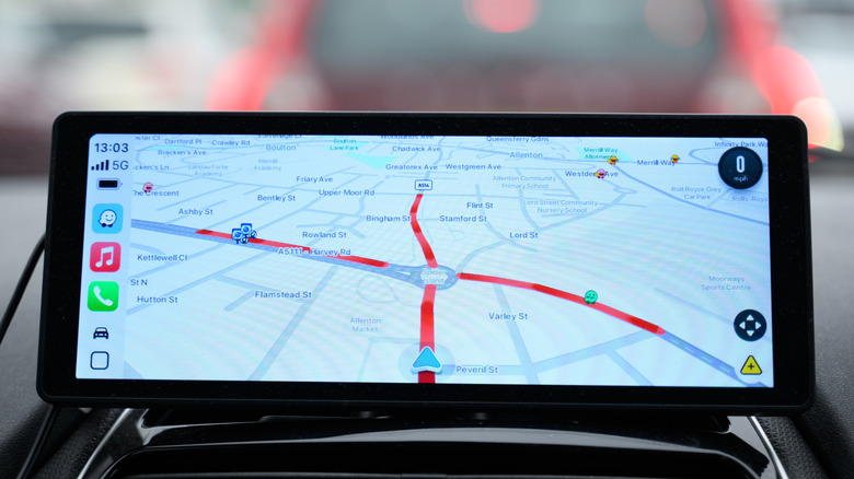 Apple CarPlay: Εκτέλεση πλοήγησης Waze μέσω σύνδεσης 5G.