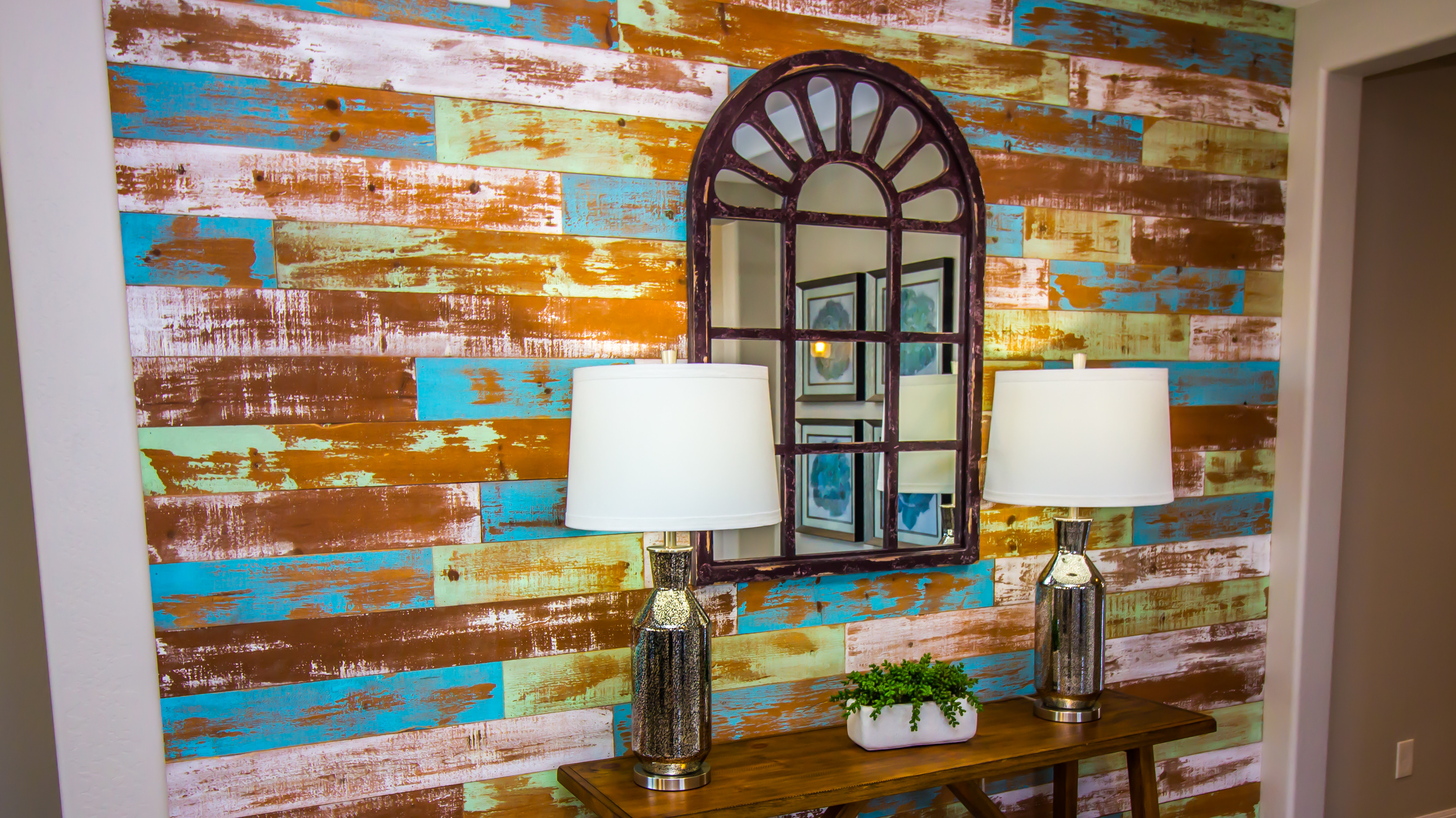 Χαρακτηριστικά αυτοκόλλητα τοίχου