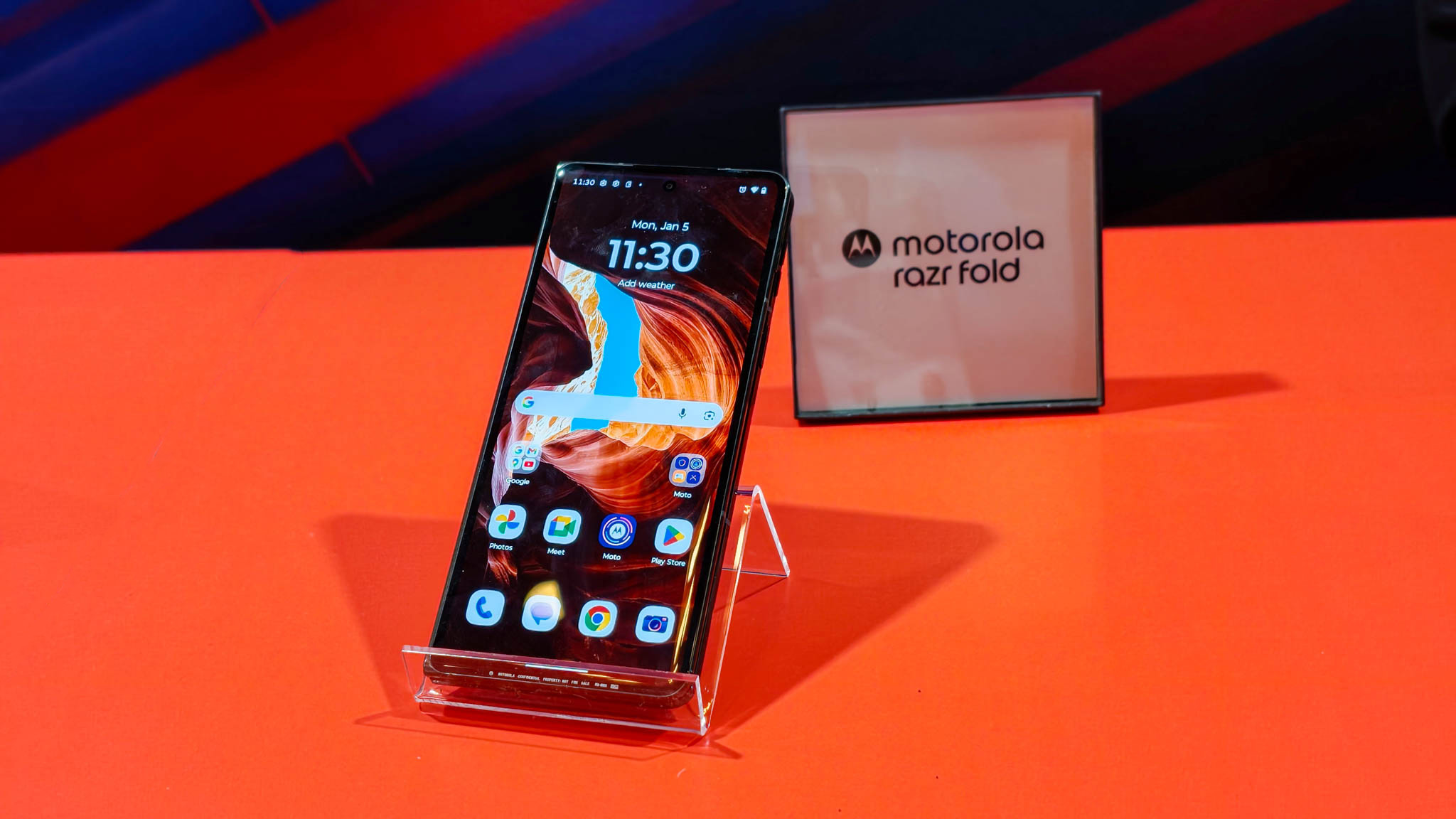 CES 2026: Συνεργάστηκα με το Motorola Razr Fold και είμαι πεπεισμένος ότι είναι ένα από τα πιο συναρπαστικά πτυσσόμενα του 2026 Πρακτικές δοκιμές Motorola Razr Fold