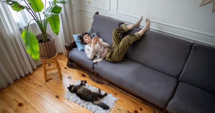 Γιατί ο εγκέφαλός σας σαμποτάρει την παραγωγικότητα (και δεν φταίει η τεμπελιά)