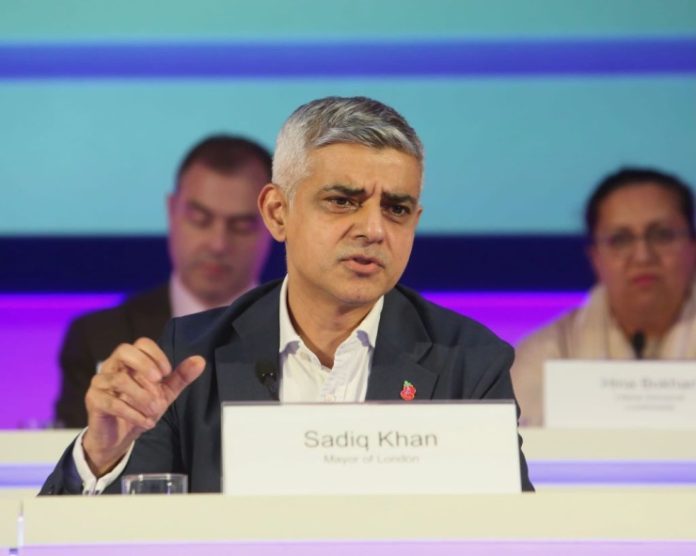 Βρετανία: Ο δήμαρχος του Λονδίνου εκφράζει φόβους για 