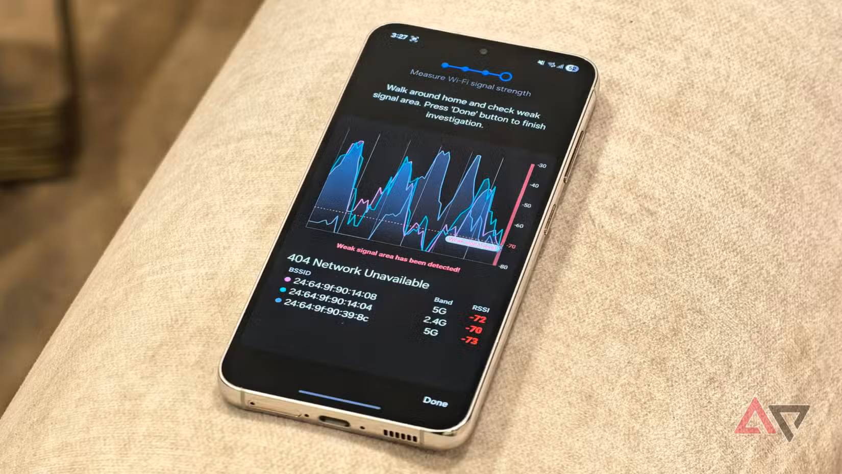 Γράφημα ισχύος σήματος Wi-Fi που δείχνει αδύναμες περιοχές που εντοπίστηκαν στο σπίτι