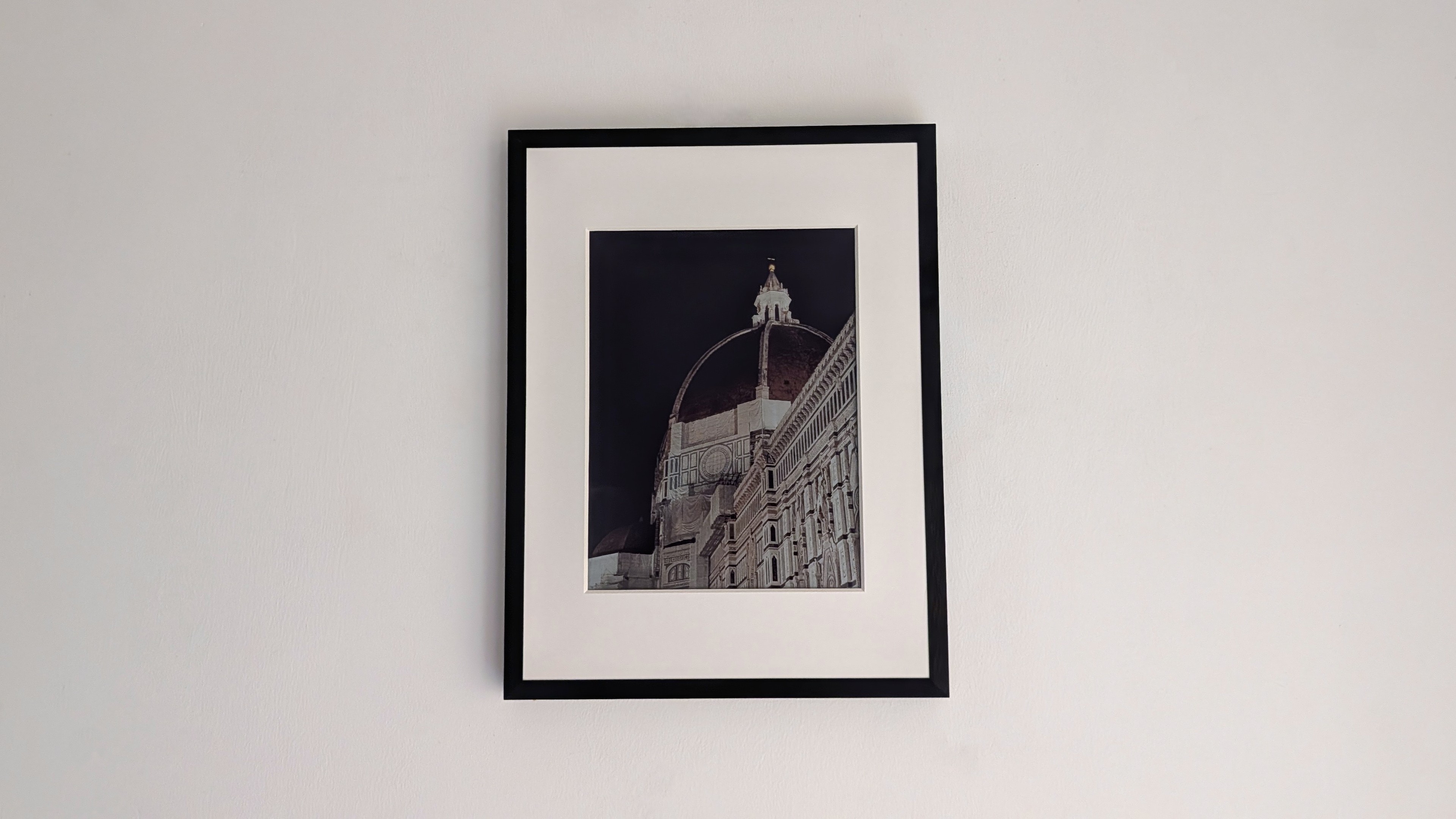 SwitchBot AI Art Frame