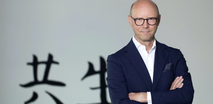 Η Canon ΕΜΕΑ διορίζει τον Peter Saak ως επικεφαλής του Integrated Printing & Services Group