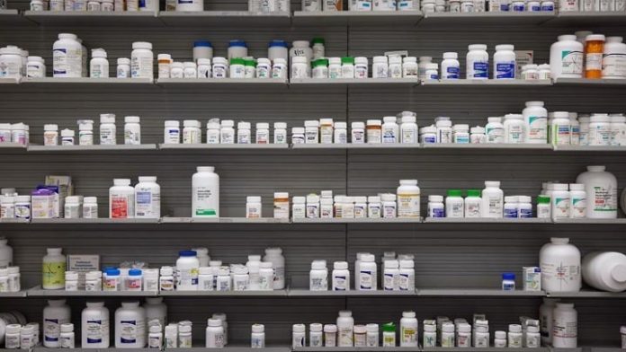 Πρ. Πανελλήνιου Φαρμακευτικού Συλλόγου στο ΕΡΤnews Radio 105,8 για ελλείψεις φαρμάκων: Τον πρώτο λόγο τον έχουν οι φαρμακευτικές εταιρείες που δεν παράγουν