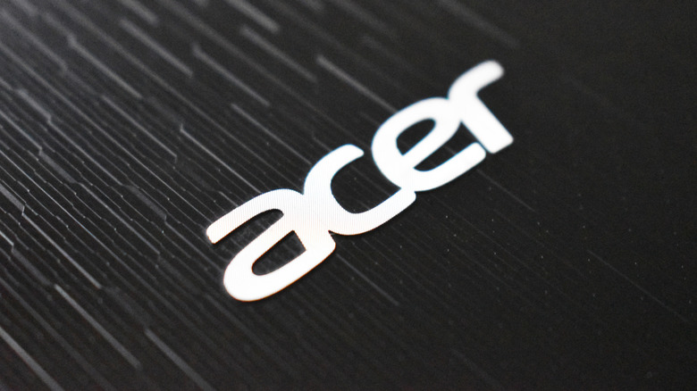 το λογότυπο της Acer στο εξωτερικό ενός υπολογιστή