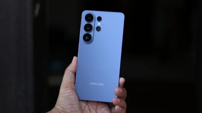 Το iPhone 18 μπορεί τελικά να προσφέρει την ίδια μνήμη RAM με τη βασική ναυαρχίδα του Galaxy S